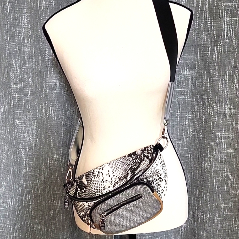 Steve Madden Crossbody